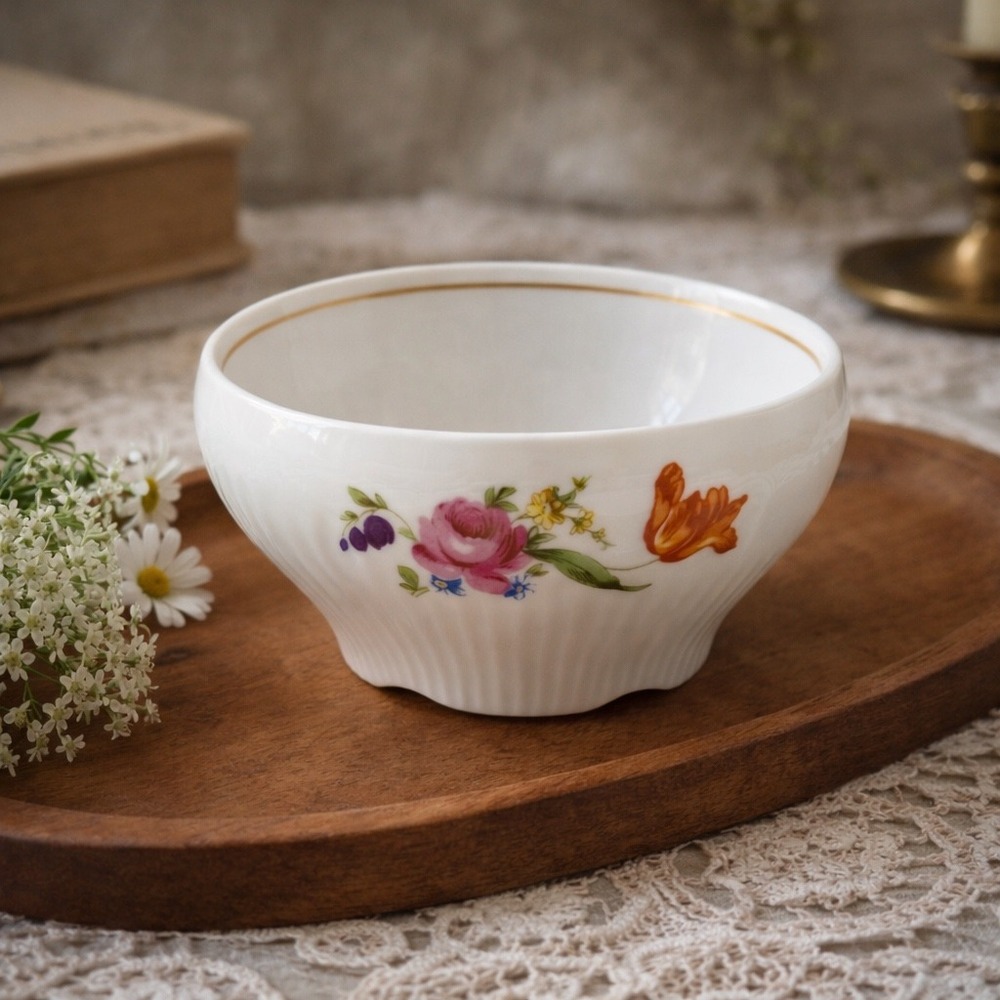 Vintage JLMENAU Floral Porcelain‎ Bowl GDR Germany 5" Henneberg